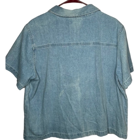 Denim & Co. Women’s Short Sleeve Denim Button Up Shirt 1X Embroidered Trim Blue - Picture 4 of 4